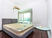 信义假日名城(五期B山翠居)-主卧