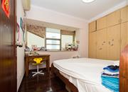 华尔登府邸-次卧