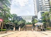 鸿威海怡湾畔花园-大门