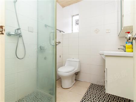 嘉多利花园-卫生间