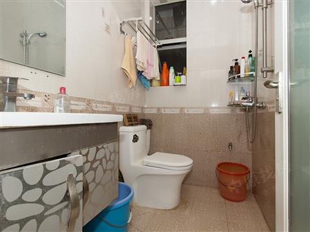 世纪华厦-卫生间