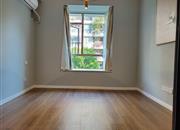 海月花园（二期）-次卧