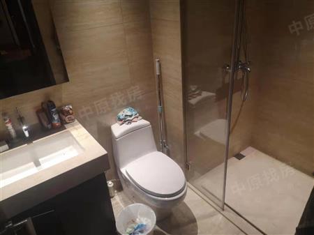 卓越前海一号-卫生间