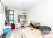 新港鸿花园-次卧