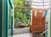 新港鸿花园-阳台