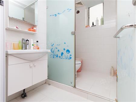 畔山花园-卫生间