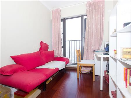 万科麓城一期（金域上郡花园一期)-次卧