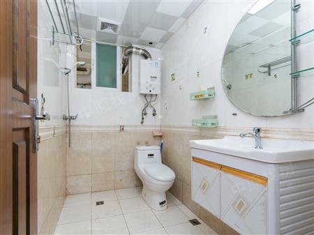 新新家园-卫生间