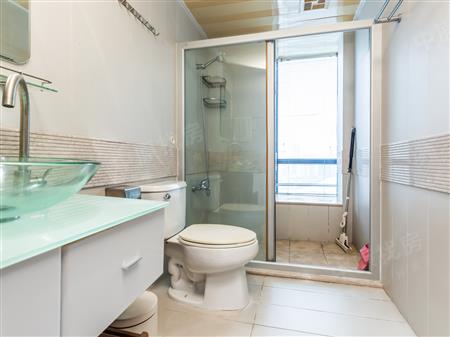 天健世纪花园-卫生间