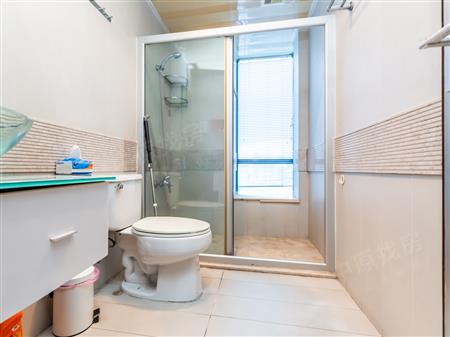 天健世纪花园-卫生间