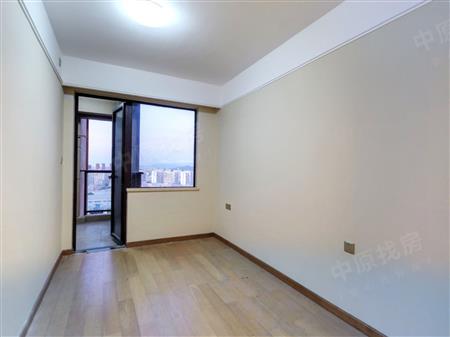 天峦湖花园-次卧