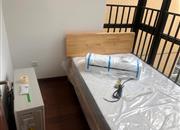 颐安都会中央花园（三期）-次卧