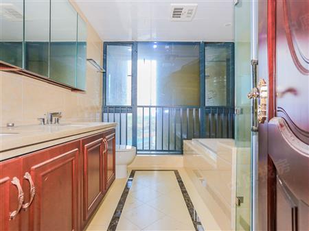 信义金御半山（三期信义荔景御园）-卫生间