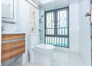 麟恒中心广场-卫生间