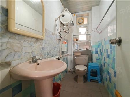 港莲村-卫生间