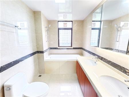 天峦湖花园-卫生间