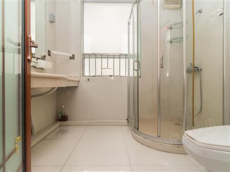 锦绣花园二期-卫生间