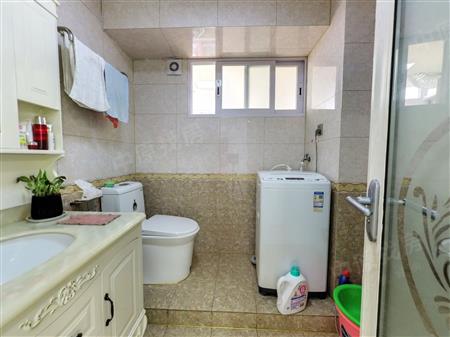 中房怡芬花园-卫生间