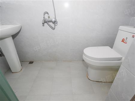 龙岸花园-卫生间