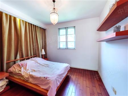 倚山花园（一期）-次卧