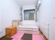 金亨利首府-次卧