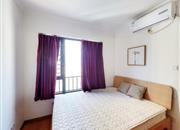 金地龙城中央-主卧