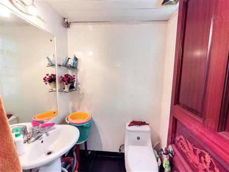 花园城一期-卫生间