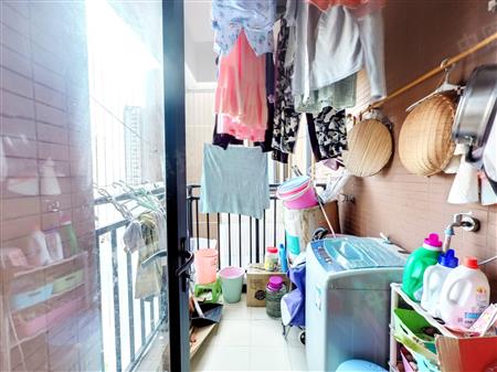 中骏蓝湾翠岭花园（一期）-阳台