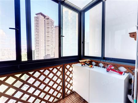 半岛城邦花园二期-阳台