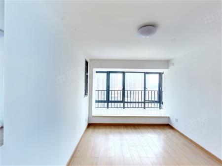 远洋新干线(晶钻广场)-次卧