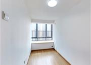 远洋新干线(晶钻广场)-次卧