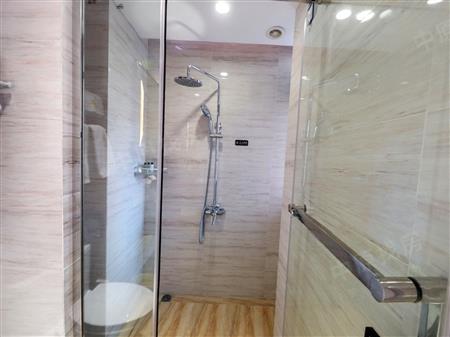 三科麓湾-卫生间