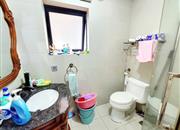 半岛城邦花园二期-卫生间