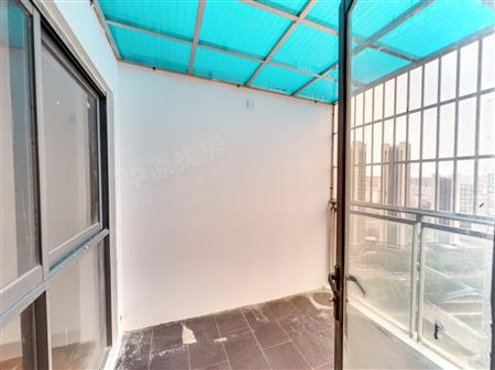 东方明珠城-阳台