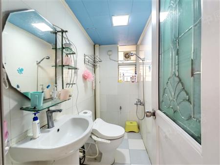 中加名园-卫生间