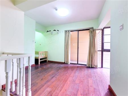 英郡年华花园（二期）-次卧