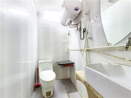 英郡年华花园（二期）-卫生间