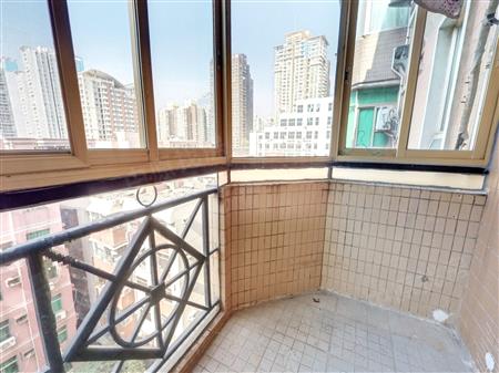 鸿瑞花园一期-阳台