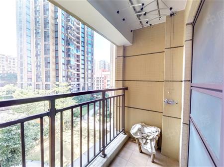 德润荣君府-阳台