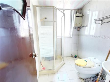 集浩花园-卫生间