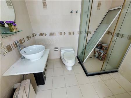 集浩花园-卫生间