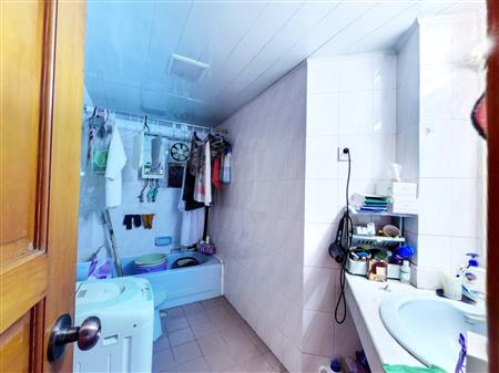 中银花园-卫生间