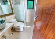 港城华庭-卫生间