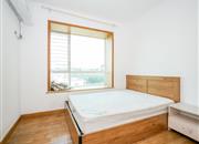 新安湖花园（二期）-主卧