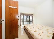 中航天逸花园-主卧