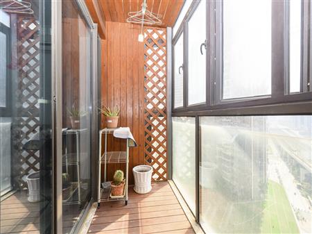 中航天逸花园-阳台