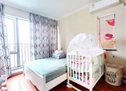 万科麓城三期（金域中央花园二期）-主卧