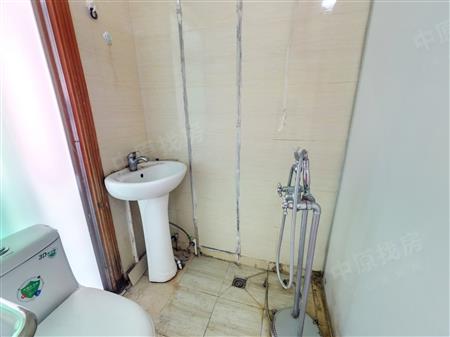 碧荔花园-卫生间