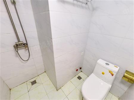 前海铂寓-卫生间