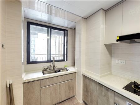 金地龙城中央-厨房